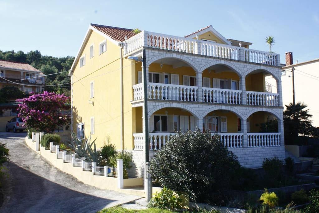 Apartmen Karmen 2 Trogir Exterior foto